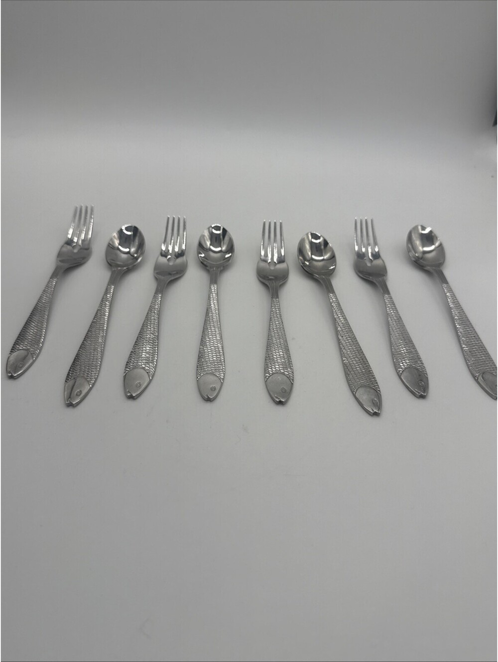 Gorham Fish Out Of Water Stainless Flatware 8 Pc Lot 4 Forks 4 Teaspoons China